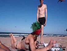 Punk puta follada en la playa - Brandy Moloka