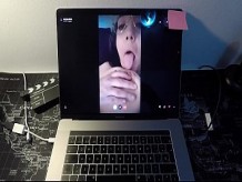 Actriz porno milf española se folla a un fan por webcam VOL I. Esta madurita sabe sacar bien la leche a distancia.