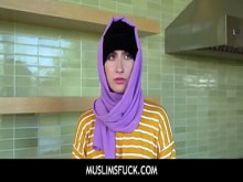 MuslimsFuck - Sigue tus fantasías mojadas Angeline Red