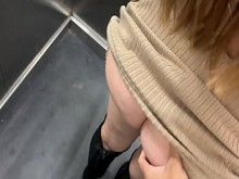 Sexo en publico, en el ascensor con un desconocido y nos pillan