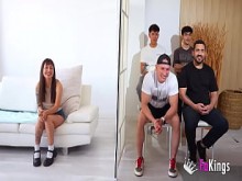 El gran culo latino de Aska vs 4 tipos latinos. Ella elegirá solo uno o los golpeará a todos & Quest; & Quest;