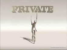 Carla Cox es una chupapollas rubia que chupa un facial que se traga