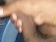 masturbándome en el baño necesito compañía