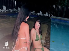 Conozco a una chica lesbiana en colombia y me chupa el culo 5 minutos después