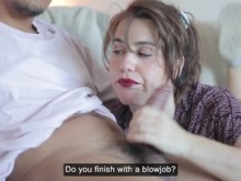 Madrastra ayuda a su hijastro a reducir SU ERECCIÓN