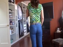 Hijastro se pajea mientras me visto y terminamos teniendo sexo por primera vez, gran corrida