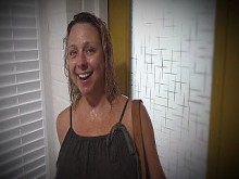 ¡La madrastra llega a casa empapada! - Cock Ninja - Diosa Brianna Beach