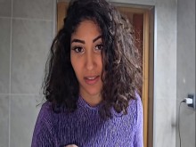 CHICA DOMINANTE HACE SUFRIR A LA POBRE JOVEN VIRGEN!!