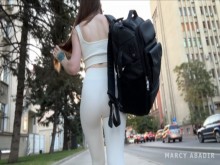 Follada en el albergue con un extraño, corrida en las tetas