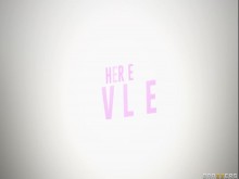 Freeuse Yoga y Cogida en la Ducha - Cherie Deville / Brazzers