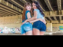 Las hermanastras lesbianas Francys Belle y Luna Rival follan mientras su hermanastro graba - MAMACITAZ