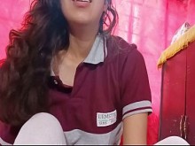 Le Habla Su Madre Mientras Me la Chupa Muy Rico! Chamaca Mexicana Cogiendo Después de la Escuela con su Uniforme Escolar. Sexo Casero