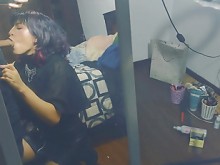 Sucia joven zorra gótica adora las pollas y el creampie